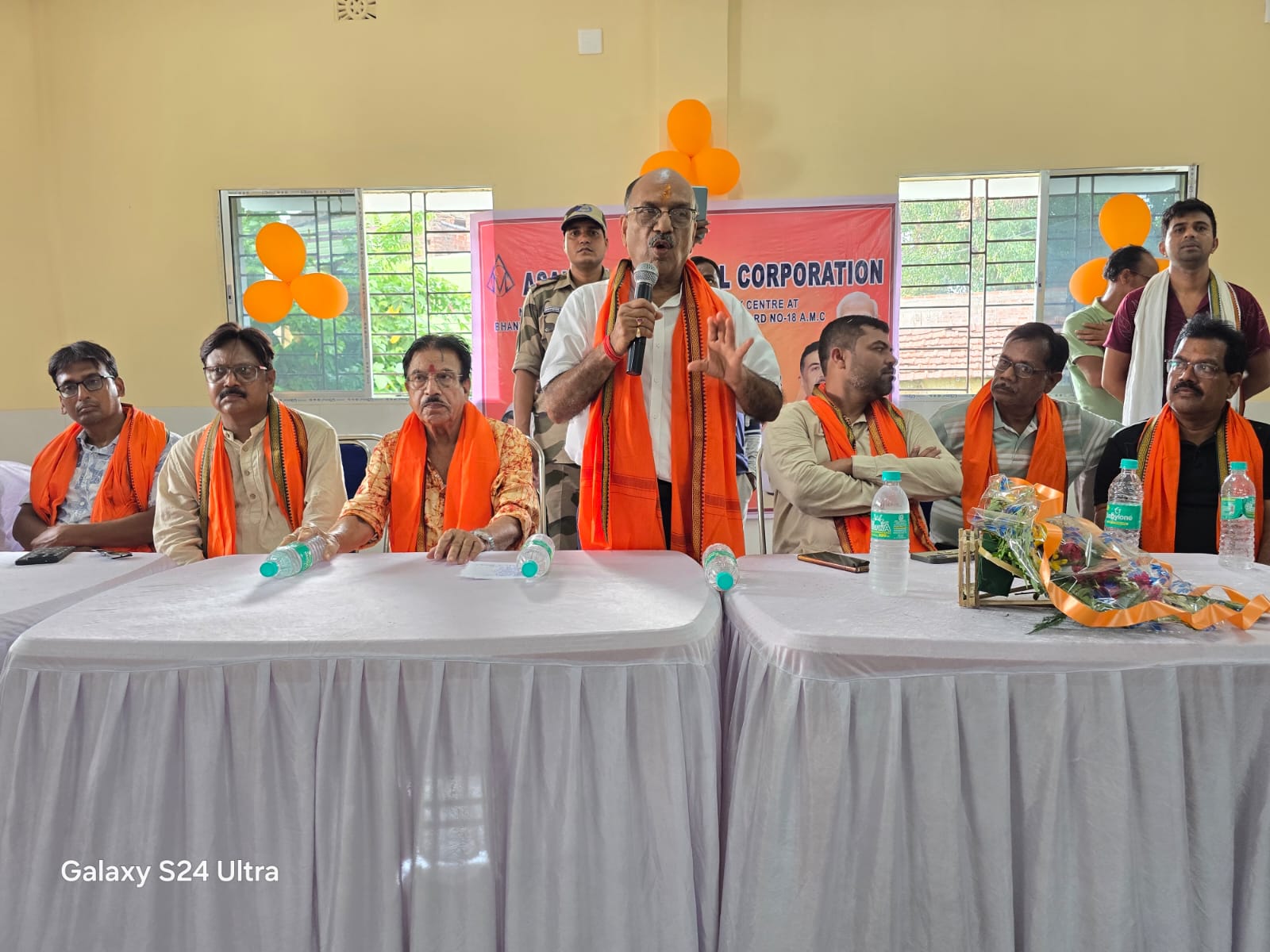 कार्यक्रम को संबोधित करते डॉक्टर अजय पोद्दार