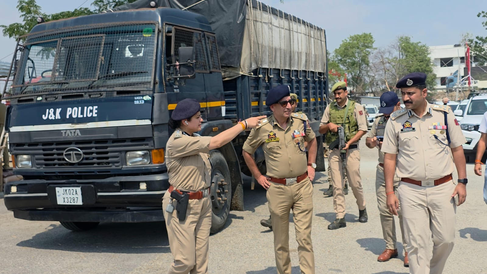 Tight security for the Shri Amarnath Yatra 2026 along the Lakhanpur corridor; comprehensive strategy formulated during a high-level meeting in Kathua.