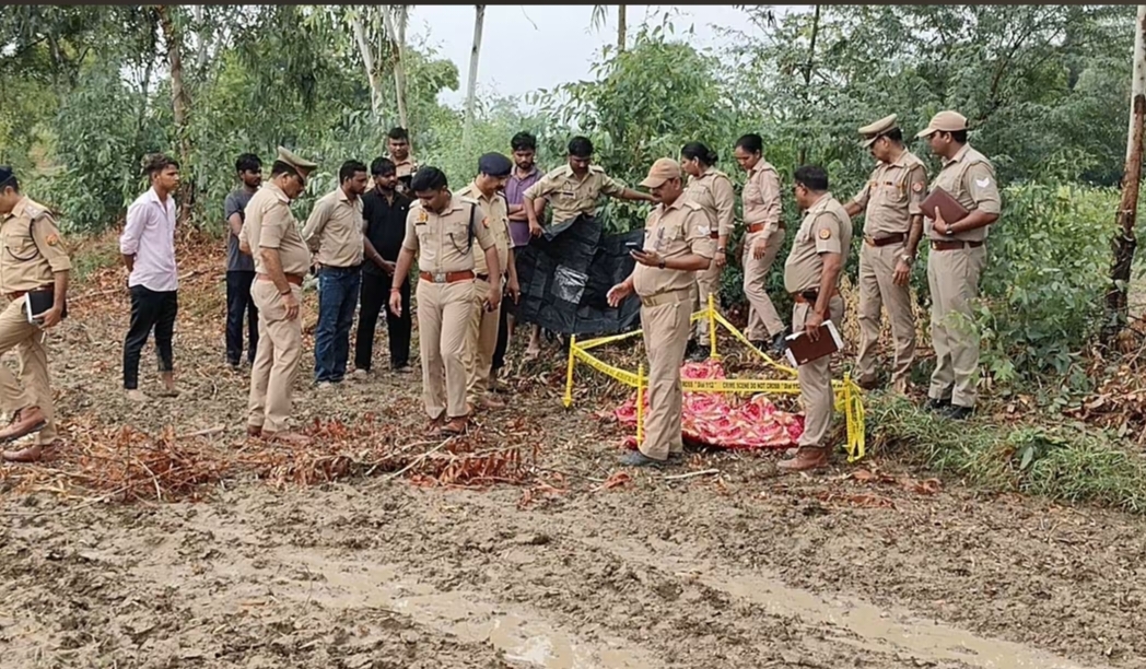 घटनास्थल पर पहुंचे एसपी की फोटो