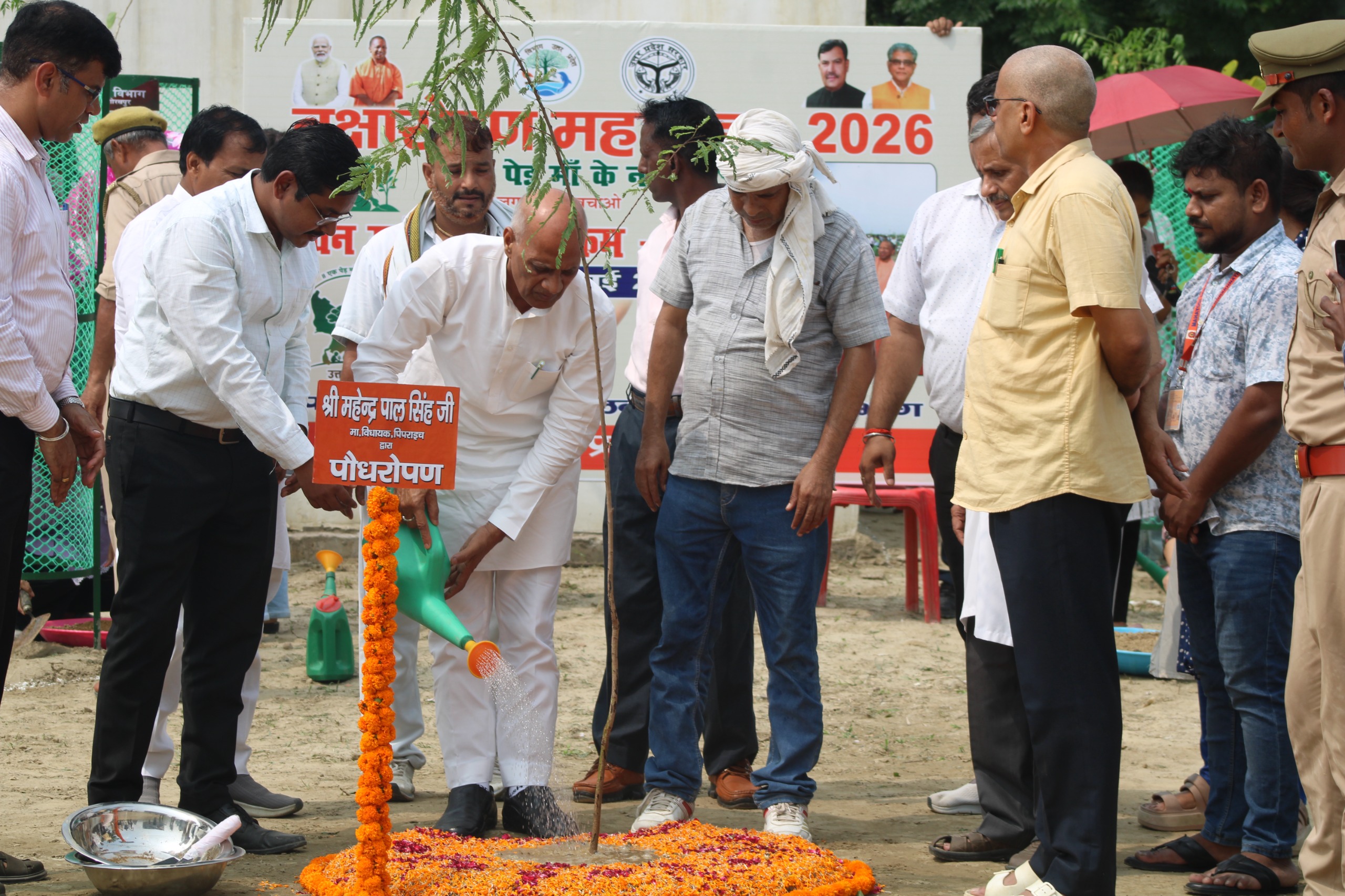 एमजीयूजी में ‘एक पेड़ मां के नाम’ अभियान के तहत वन महोत्सव का शुभारंभ*