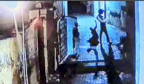 पानीपत के गांव हो तो पूरा में चाचा की हत्या करता भतीजा अभिषेक पानीपत के गांव हो तो पूरा में चाचा की हत्या करता भतीजा अभिषेक