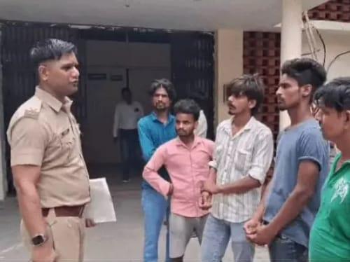 पानीपत सिविल अस्पताल में मृतक का पोस्टमार्टम कराने आए परिजन पानीपत सिविल अस्पताल में मृतक का पोस्टमार्टम कराने आए परिजन