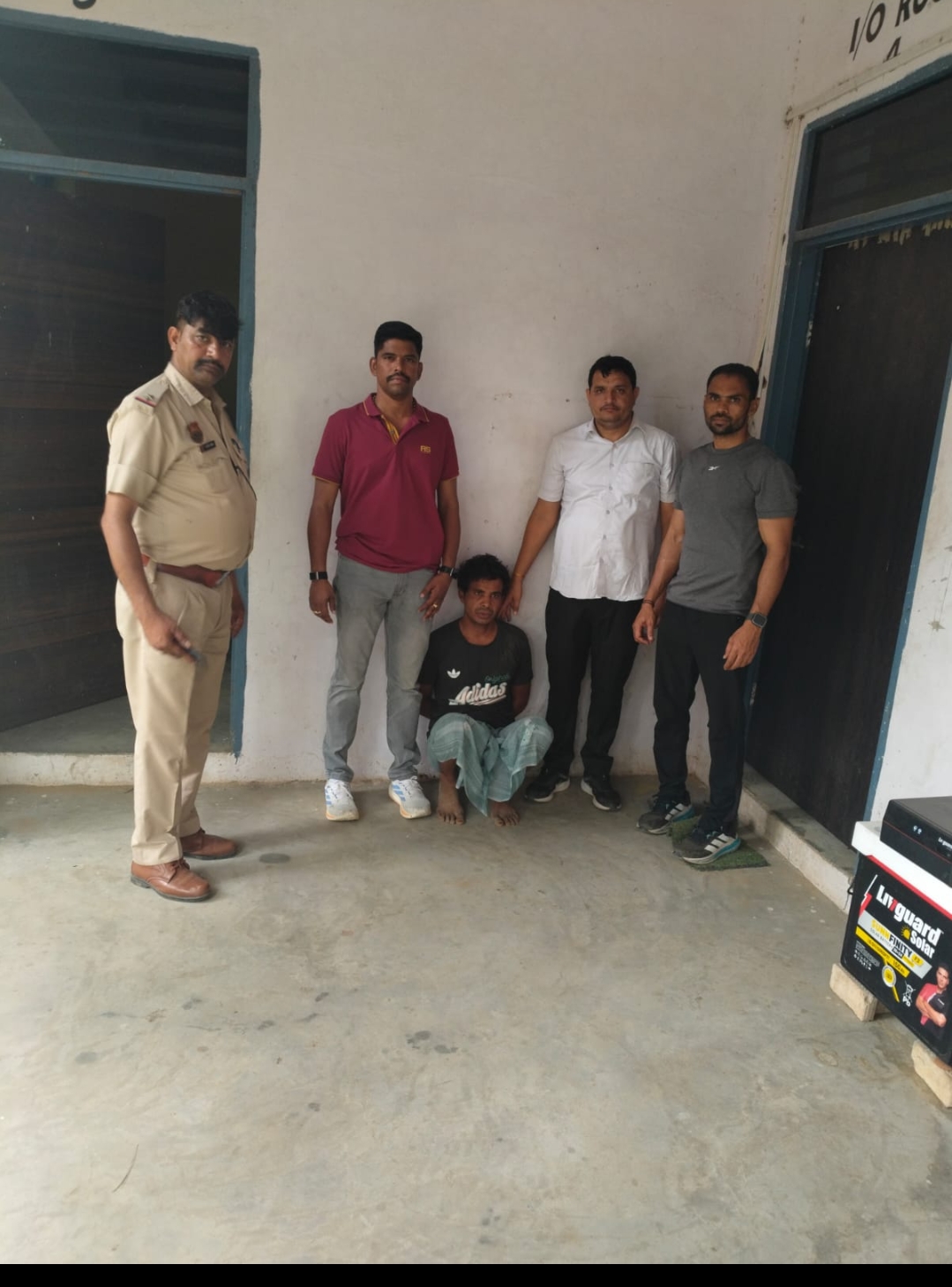 गिरफ्तार आरोपी की पहचान अरसद निवासी मूण्डता, थाना पिनगवां के रूप में हुई है।