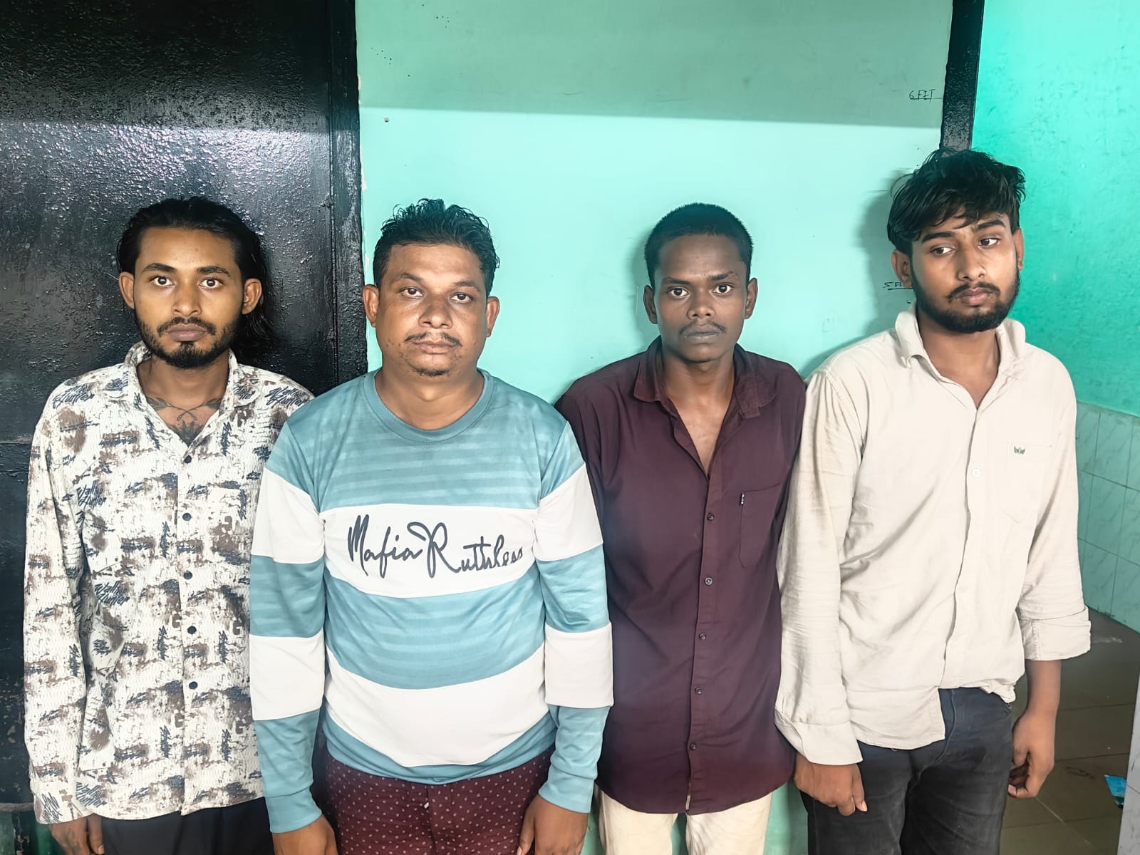 आरोपित गिरफ्तार आरोपित गिरफ्तार