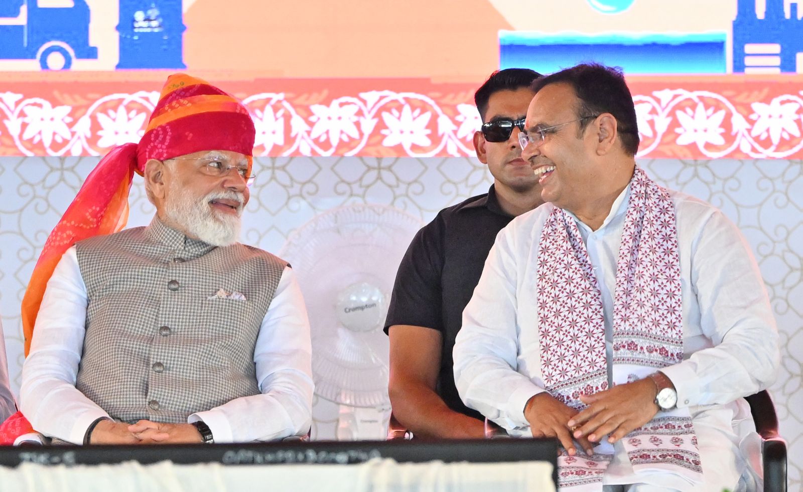 रिफाइनरी राजस्थान की भाग्यरेखा, देश के औद्योगिक एवं आर्थिक विकास का नया आधार : मुख्यमंत्री रिफाइनरी राजस्थान की भाग्यरेखा, देश के औद्योगिक एवं आर्थिक विकास का नया आधार : मुख्यमंत्री