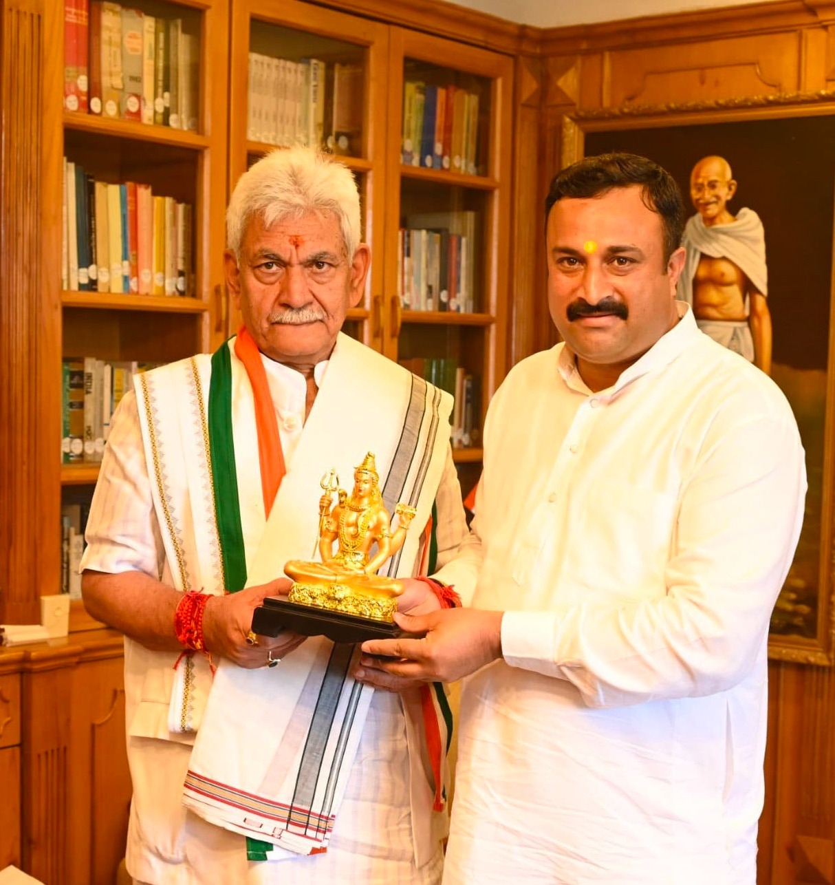संस्कृत भाषा के संरक्षण, वैदिक अध्ययन के संवर्धन और शैक्षणिक पहल पर हुई चर्चा
