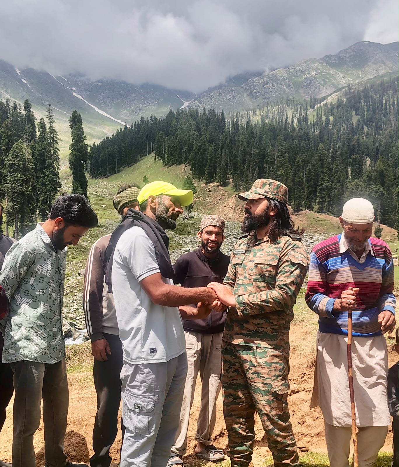 दूरदराज क्षेत्रों की समस्याओं, शिक्षा, स्वास्थ्य और आजीविका पर हुई चर्चा दूरदराज क्षेत्रों की समस्याओं, शिक्षा, स्वास्थ्य और आजीविका पर हुई चर्चा