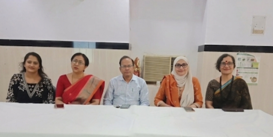 कार्यक्रम के दौरान लिया गया छायाचित्र कार्यक्रम के दौरान लिया गया छायाचित्र