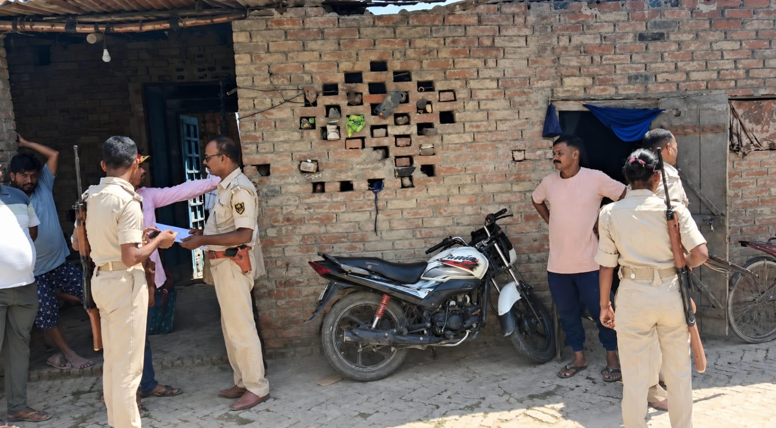 मौके पर पहुंची एमएच नगर थाने की पुलिस