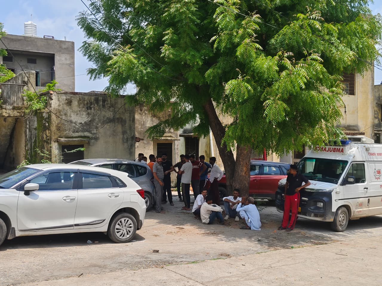 साडू के घर खौफनाक कांड! पत्नी की हत्या, फिर पति ने लगा ली फांसी! बच्चे की तबीयत का बहाना बनाकर बुलाया वापस भीलवाड़ा में दहला देने वाली वारदात से सनसनी साडू के घर खौफनाक कांड! पत्नी की हत्या, फिर पति ने लगा ली फांसी! बच्चे की तबीयत का बहाना बनाकर बुलाया वापस भीलवाड़ा में दहला देने वाली वारदात से सनसनी