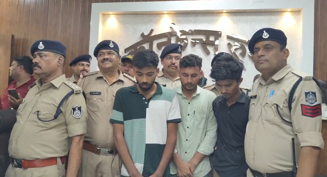 Ashoknagar: Counterfeit notes worth ₹87,700 (in Ashoknagar: Counterfeit notes worth ₹87,700 (in
