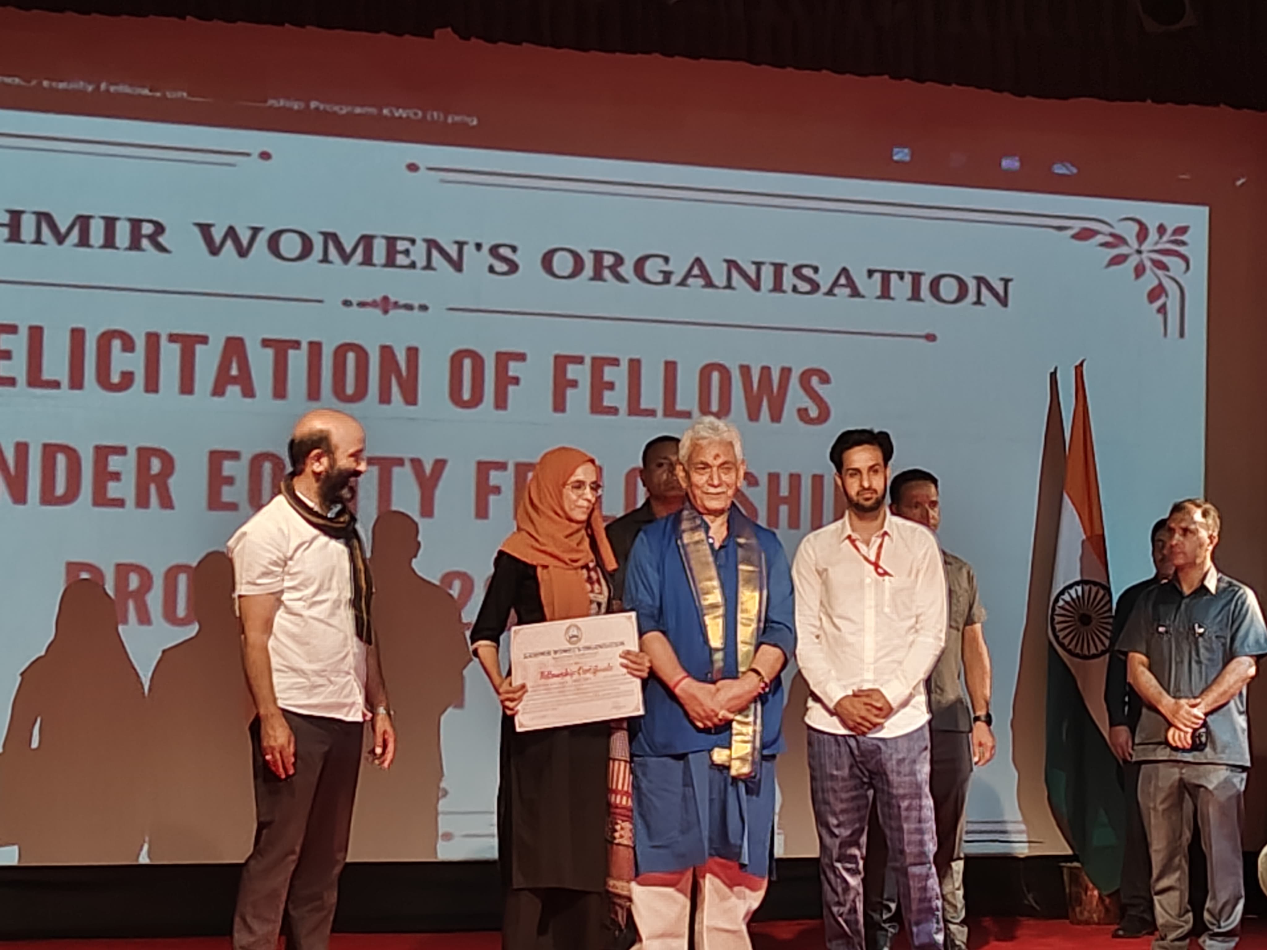 विकसित जम्मू कश्मीर  के लिए महिलाओं का सशक्तिकरण ज़रूरी, उनकी तरक्की समाज की तरक्की है: मनोज सिन्हा