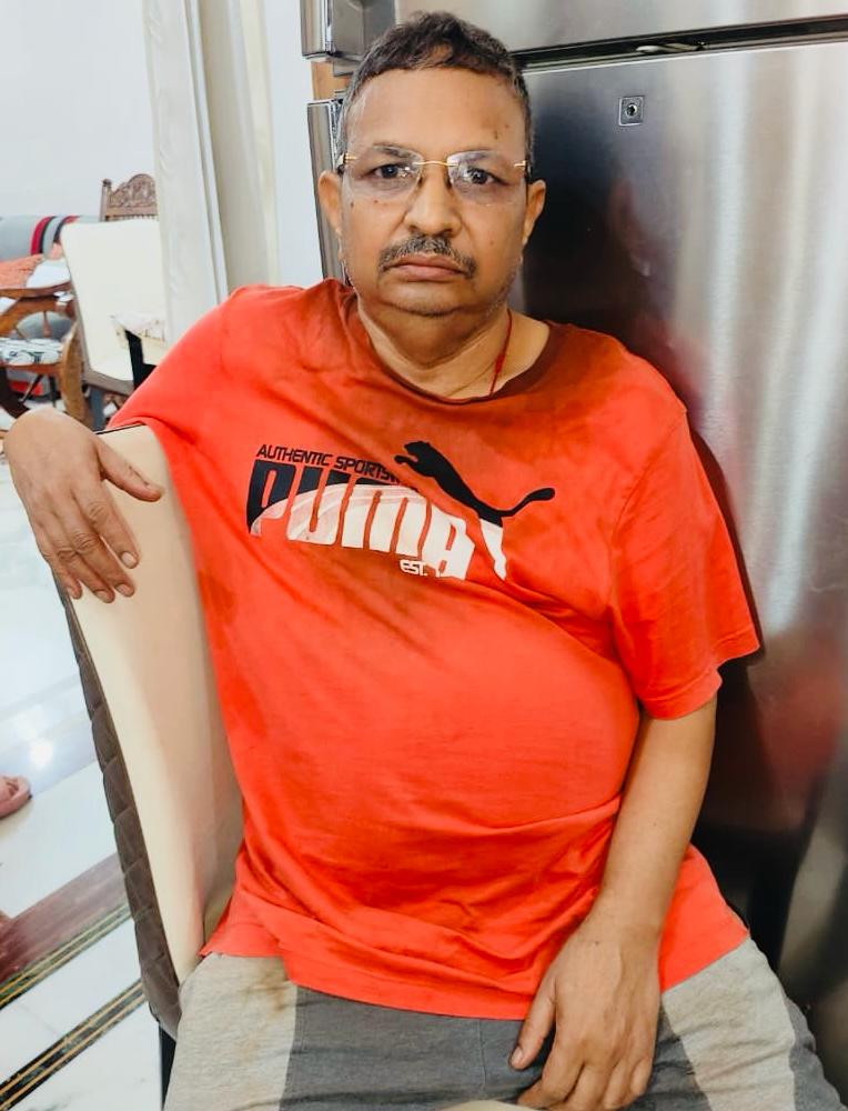 कार्रवाई के दौरान रिटायर्ड एआरटीओ