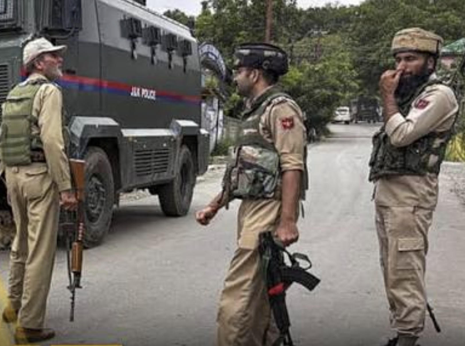 Major alert amid Amarnath Yatra: 2 grenades recovered from house of suspected OGW in Bilawar, terror plot suspected