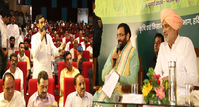 हरियाणा के मुख्यमंत्री नायब सैनी किसानों से संवाद करते हुए