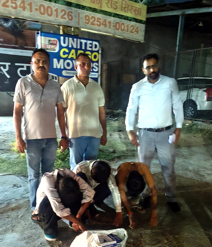 प्रतिबंधित नशीली गोलियों सहित गिरफ्तार आरोपी।