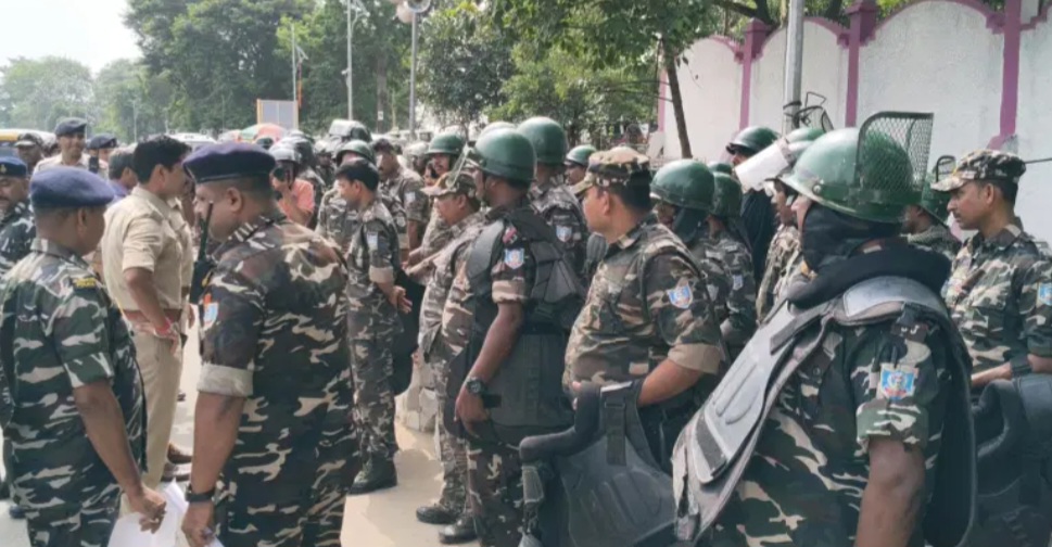 पुलिस के जवान