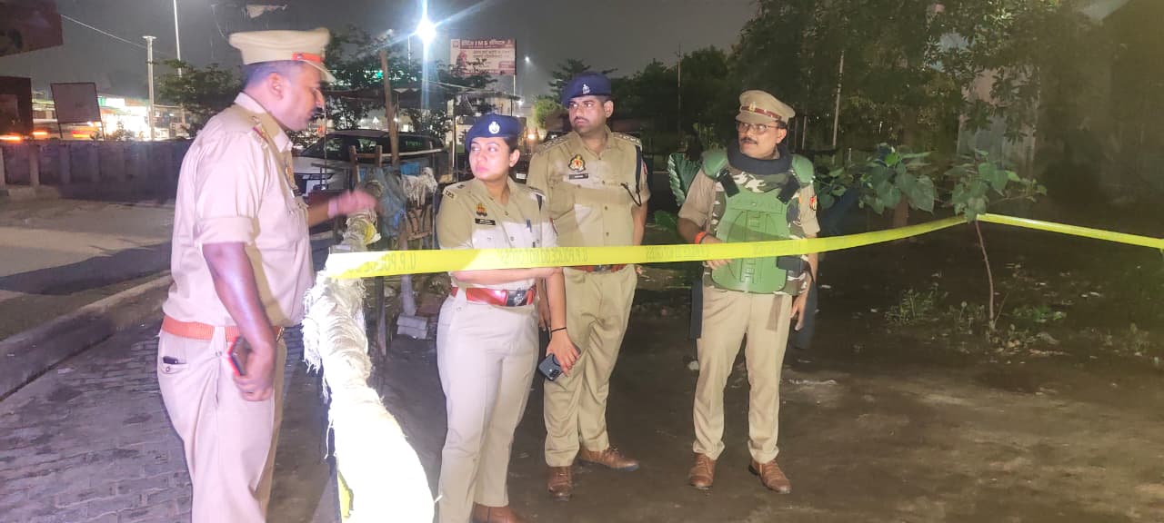 मौके पर पुलिस टीम