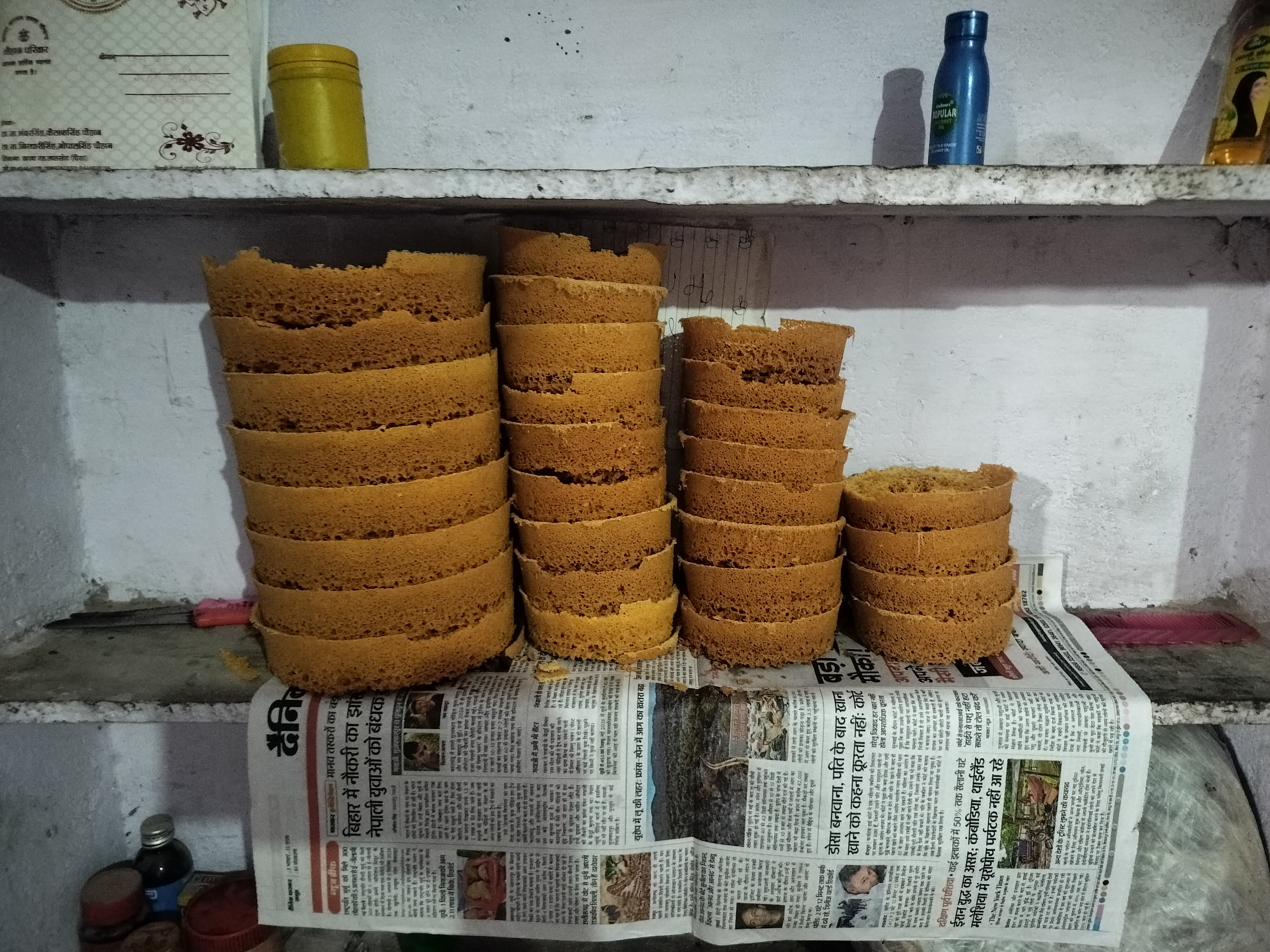 बिना लाइसेंस चल रही मिठाई निर्माण इकाई सीज कर की  275 किलो खाद्य सामग्री जब्त