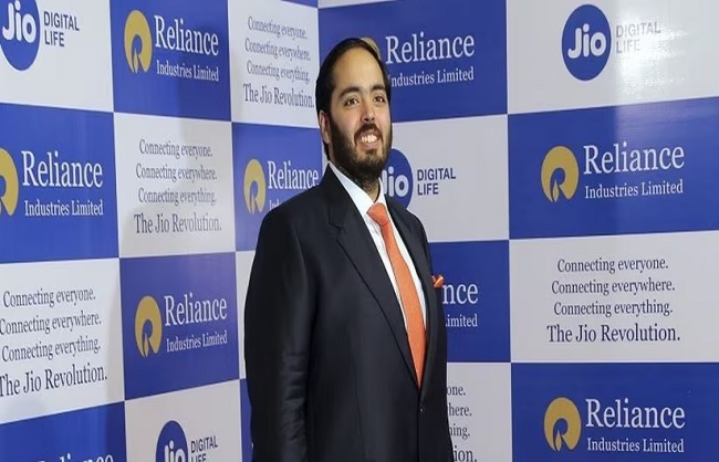 Anant Ambani (File Photo) Anant Ambani (File Photo)