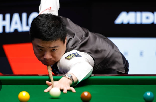 China's legendary snooker player Ding Junhui China's legendary snooker player Ding Junhui