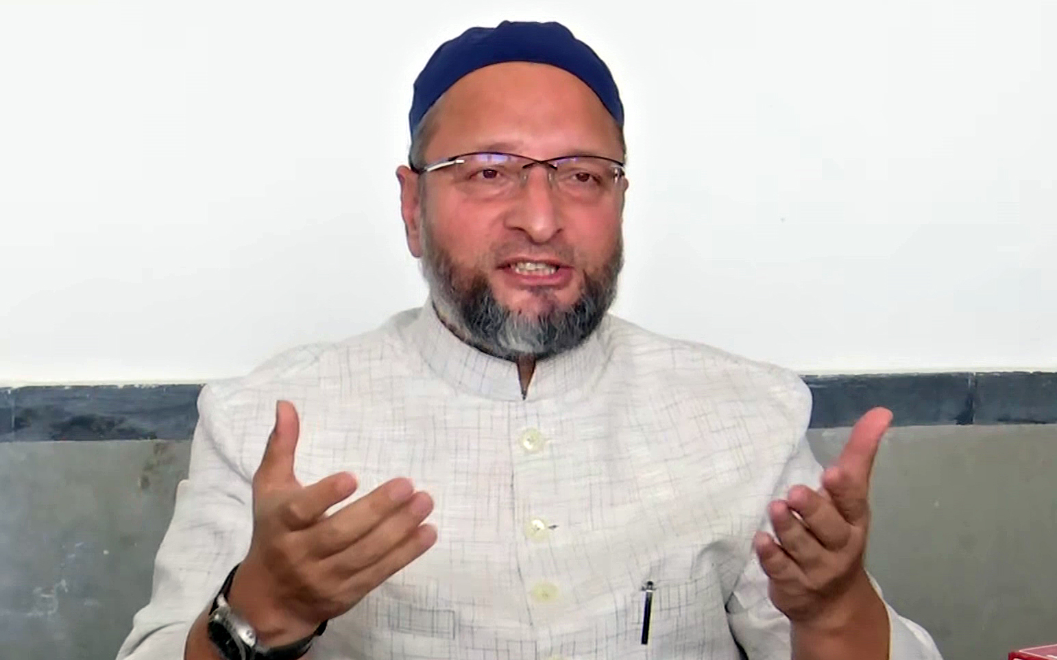 All India Majlis-e-Ittehadul Muslimeen President Asaduddin Owaisi All India Majlis-e-Ittehadul Muslimeen President Asaduddin Owaisi