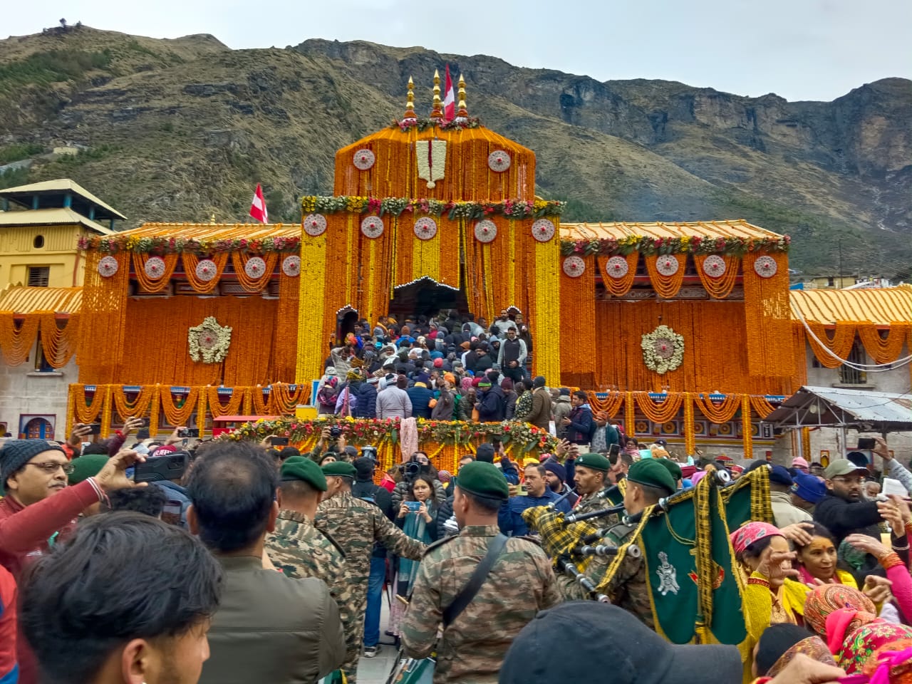 The doors of the sacred Kedarnath Temple opened for devotees The doors of the sacred Kedarnath Temple opened for devotees