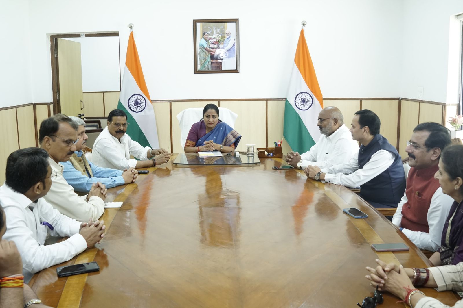 On Monday, Chief Minister Rekha Gupta meets with a delegation of journalists led by the National Union of Journalists India (NUJI) and the Delhi Journalists Association (DJA) at the Chief Minister's office located in the Delhi Assembly. On Monday, Chief Minister Rekha Gupta meets with a delegation of journalists led by the National Union of Journalists India (NUJI) and the Delhi Journalists Association (DJA) at the Chief Minister's office located in the Delhi Assembly.