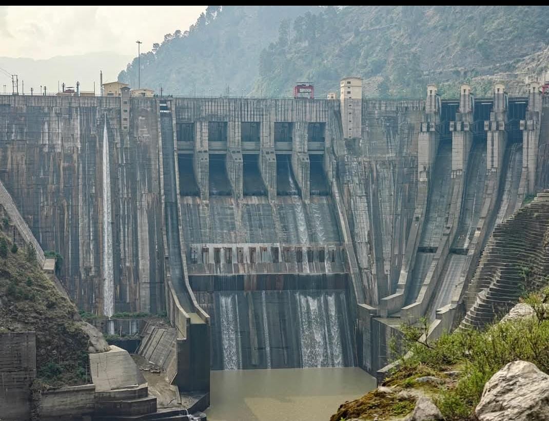Gates of Baglihar Hydroelectric Power Project Dam remain closed Gates of Baglihar Hydroelectric Power Project Dam remain closed