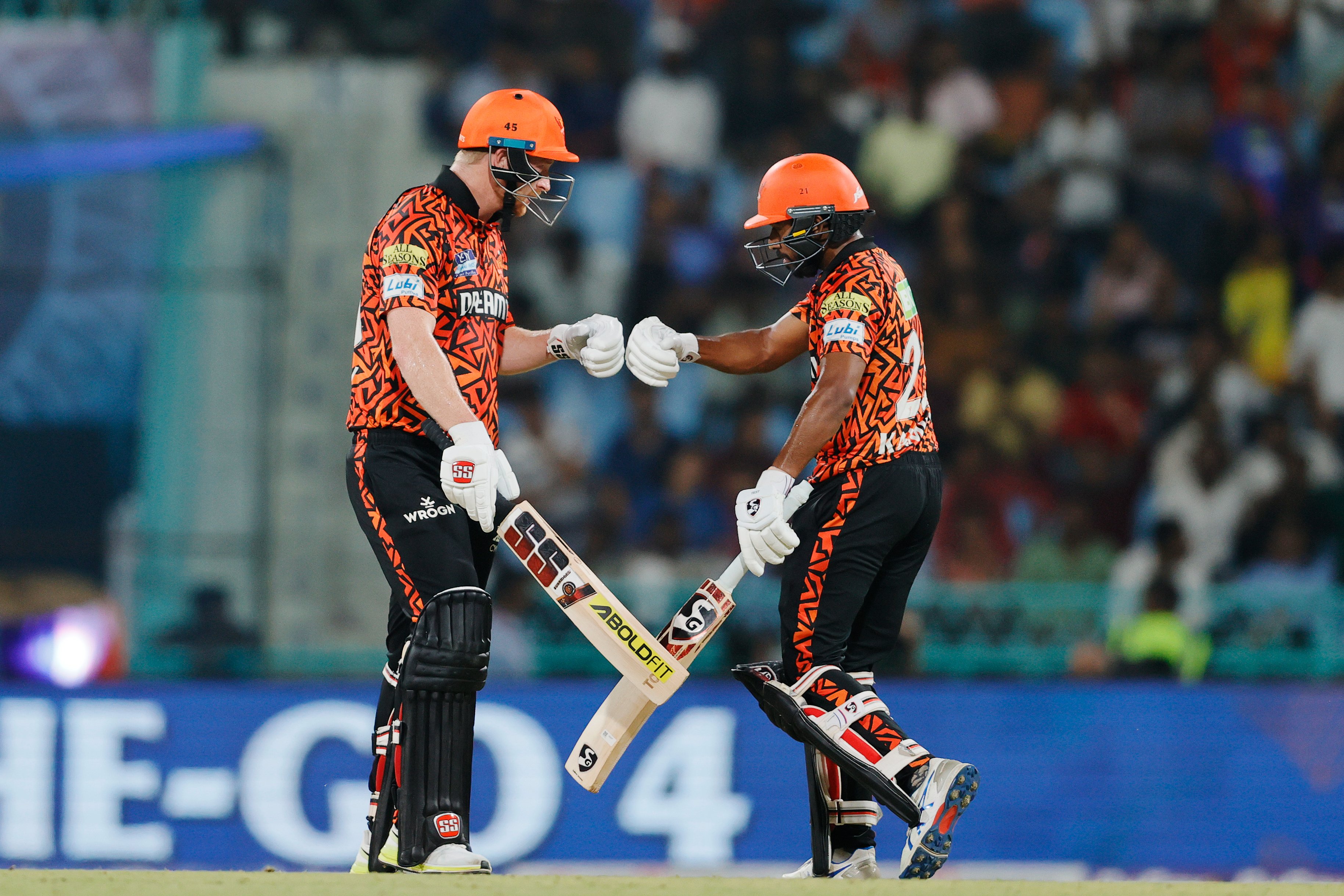 Hyderabad defeats Lucknow by 6 wickets Hyderabad defeats Lucknow by 6 wickets