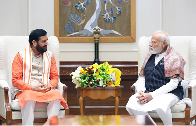 Haryana Chief Minister Nayab Saini meets Prime Minister Narendra Modi in New Delhi. Haryana Chief Minister Nayab Saini meets Prime Minister Narendra Modi in New Delhi.