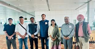 Kanimozhi-led Indian delegation landed safely at Moscow Kanimozhi-led Indian delegation landed safely at Moscow