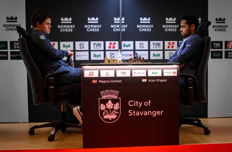 Magnus Carlsen and Arjun Erigaisi Magnus Carlsen and Arjun Erigaisi