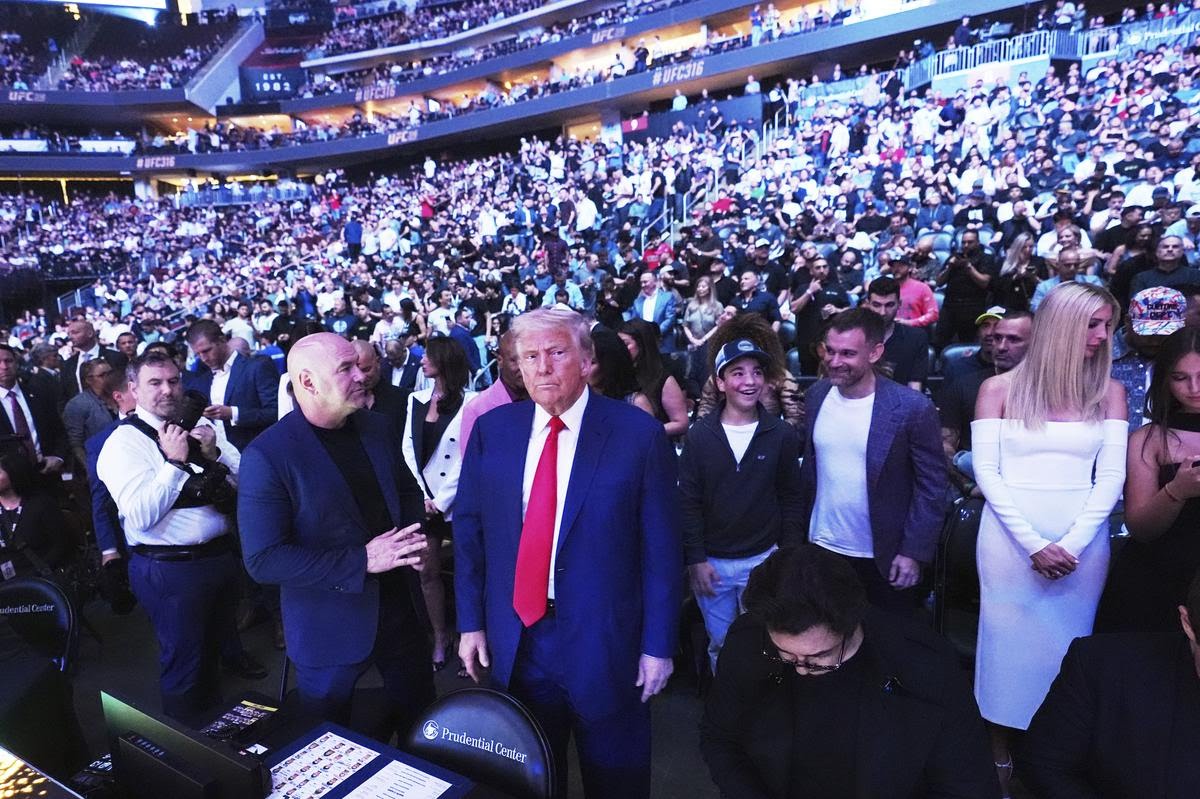 Trump attends UFC championship fight in New Jersey Trump attends UFC championship fight in New Jersey