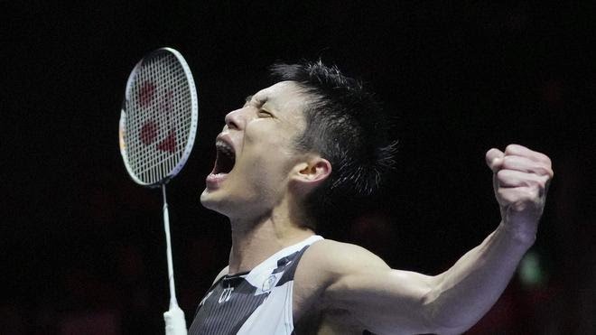 Taiwan’s Chou Tien Chen celebrates after winning his men’s singles semifinal match against Thailand’s Kunlavut Vitidsarn at the Indonesia Open badminton tournament at the Istora Stadium in Jakarta, Indonesia Taiwan’s Chou Tien Chen celebrates after winning his men’s singles semifinal match against Thailand’s Kunlavut Vitidsarn at the Indonesia Open badminton tournament at the Istora Stadium in Jakarta, Indonesia