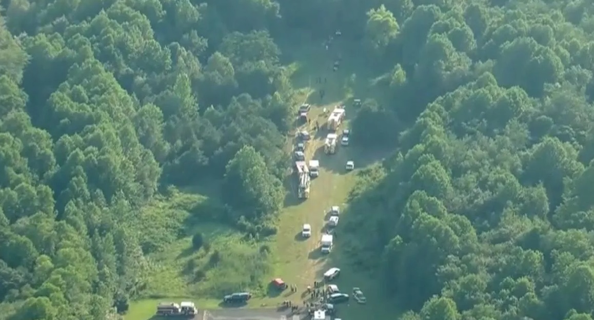 This accident occurred in a dense forest near Cross Keys Airport in Williamstown, New Jersey. Photo: The Mirror US This accident occurred in a dense forest near Cross Keys Airport in Williamstown, New Jersey. Photo: The Mirror US