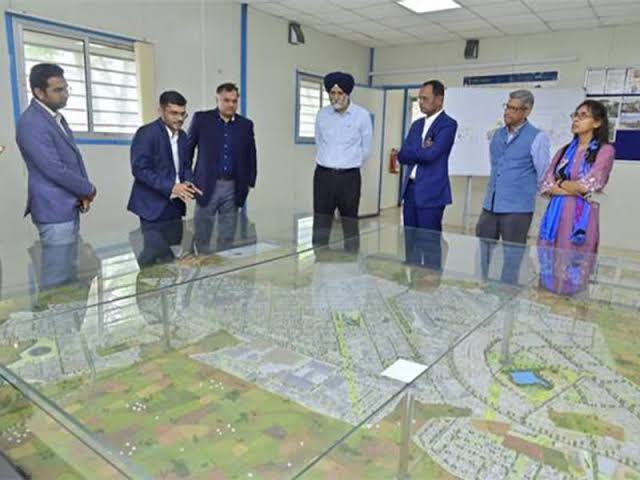 20,000 sq. ft. Skill Development Centre to be set up at AURIC in partnership with CII 20,000 sq. ft. Skill Development Centre to be set up at AURIC in partnership with CII