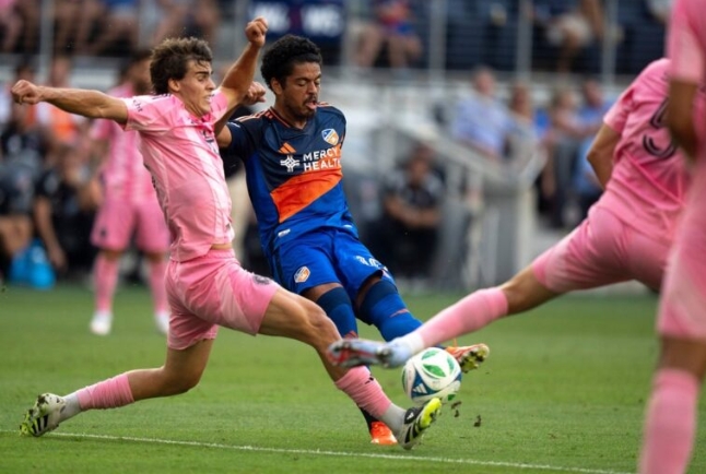 Messi's multi-goal streak ends in Inter Miami's 3-0 loss to FC Cincinnati