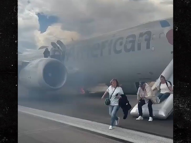 Fire on American Airlines Boeing 737 MAX 8 Fire on American Airlines Boeing 737 MAX 8