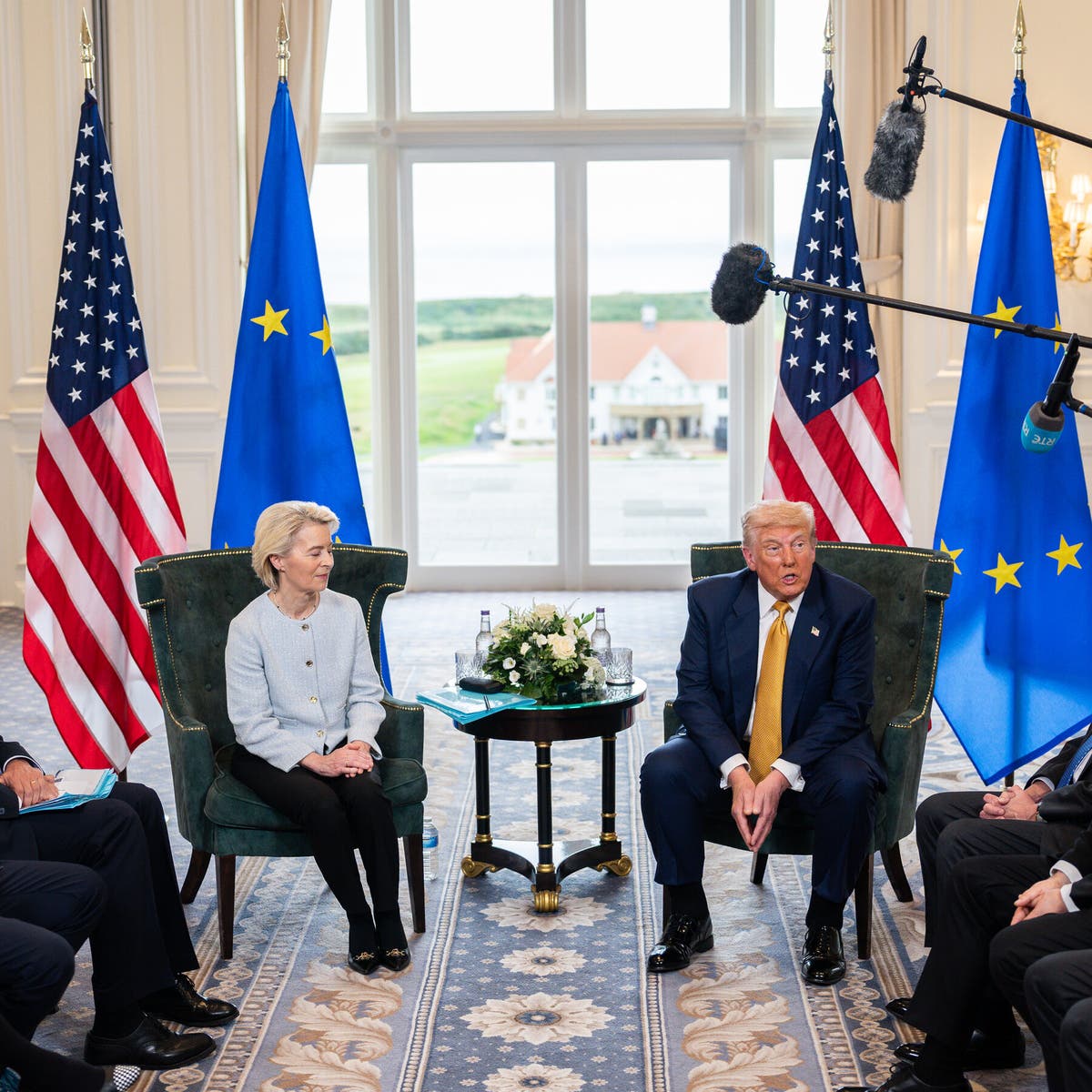 U.S. and EU finalize a preliminary trade deal including a 15% base tariff agreement.