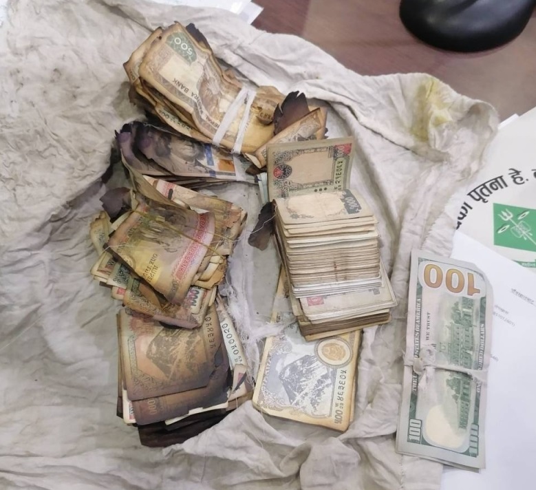 Nepal Army Arrests 27 Suspects, Recovers Looted Cash and Weapons Nepal Army Arrests 27 Suspects, Recovers Looted Cash and Weapons