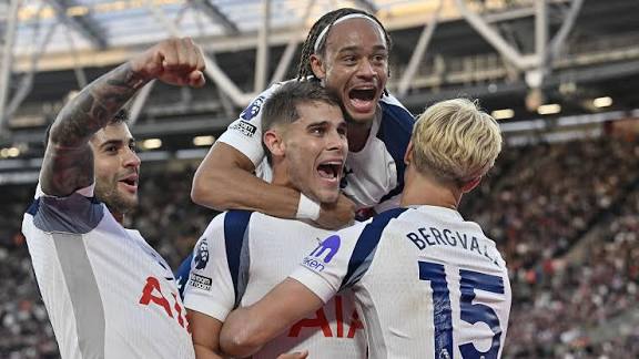 Tottenham claimed a Premier League victory over 10-man West Ham at London Stadium
