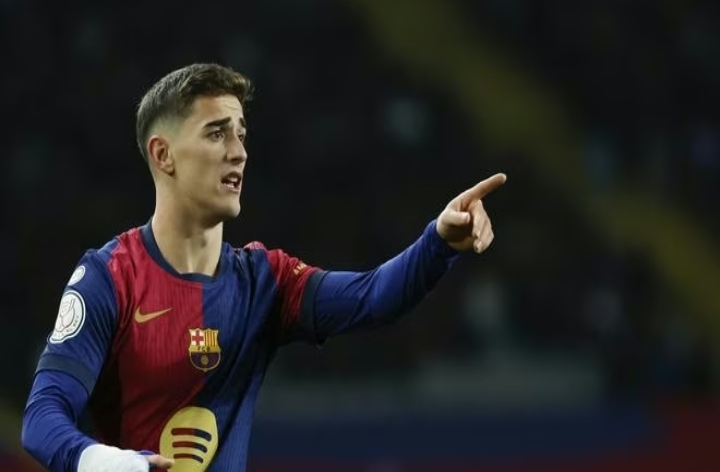 Barcelona Midfielder Gavi Faces Four to Five Months Out After Knee Surgery