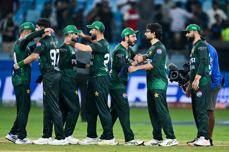 Asia Cup 2025: Pakistan Edge Bangladesh by 11 Runs to Book Final Spot Against India Asia Cup 2025: Pakistan Edge Bangladesh by 11 Runs to Book Final Spot Against India