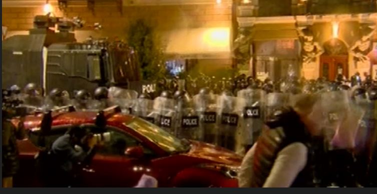 Protests Escalate in Georgia; Attempt to Storm Presidential Palace Foiled, Kobakhidze Orders Probe