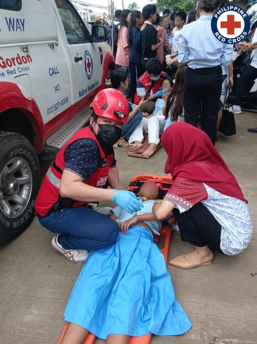 Powerful 7.4-Magnitude Earthquake Rocks Philippines; Tsunami Alert Lifted, One Dead