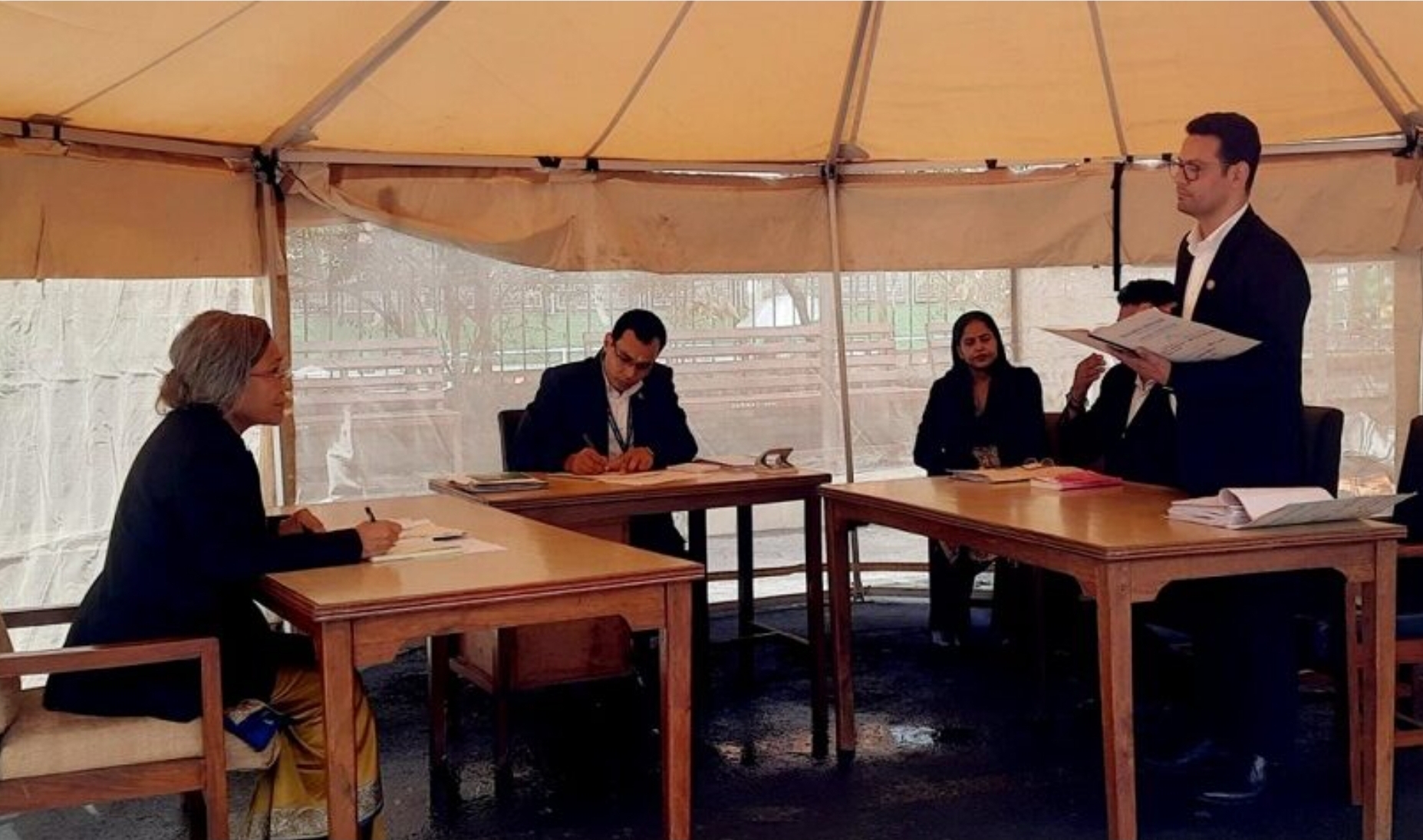 Nepal’s Big Three Plan Joint Supreme Court Plea Against Parliament Dissolution, Interim Cabinet Nepal’s Big Three Plan Joint Supreme Court Plea Against Parliament Dissolution, Interim Cabinet