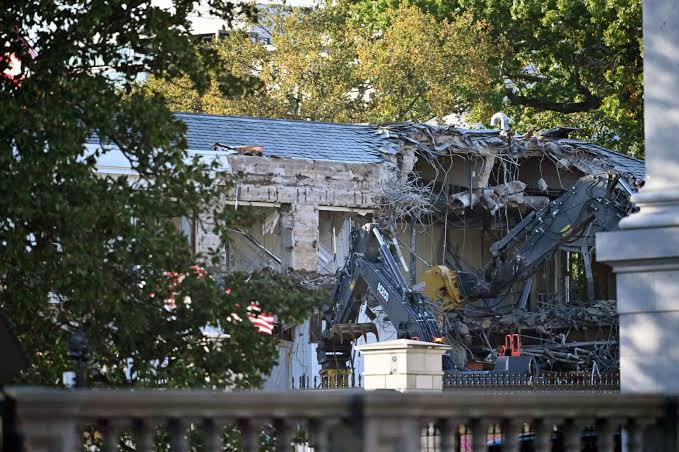 White House East Wing Demolition Begins for New Trump Ballroom White House East Wing Demolition Begins for New Trump Ballroom