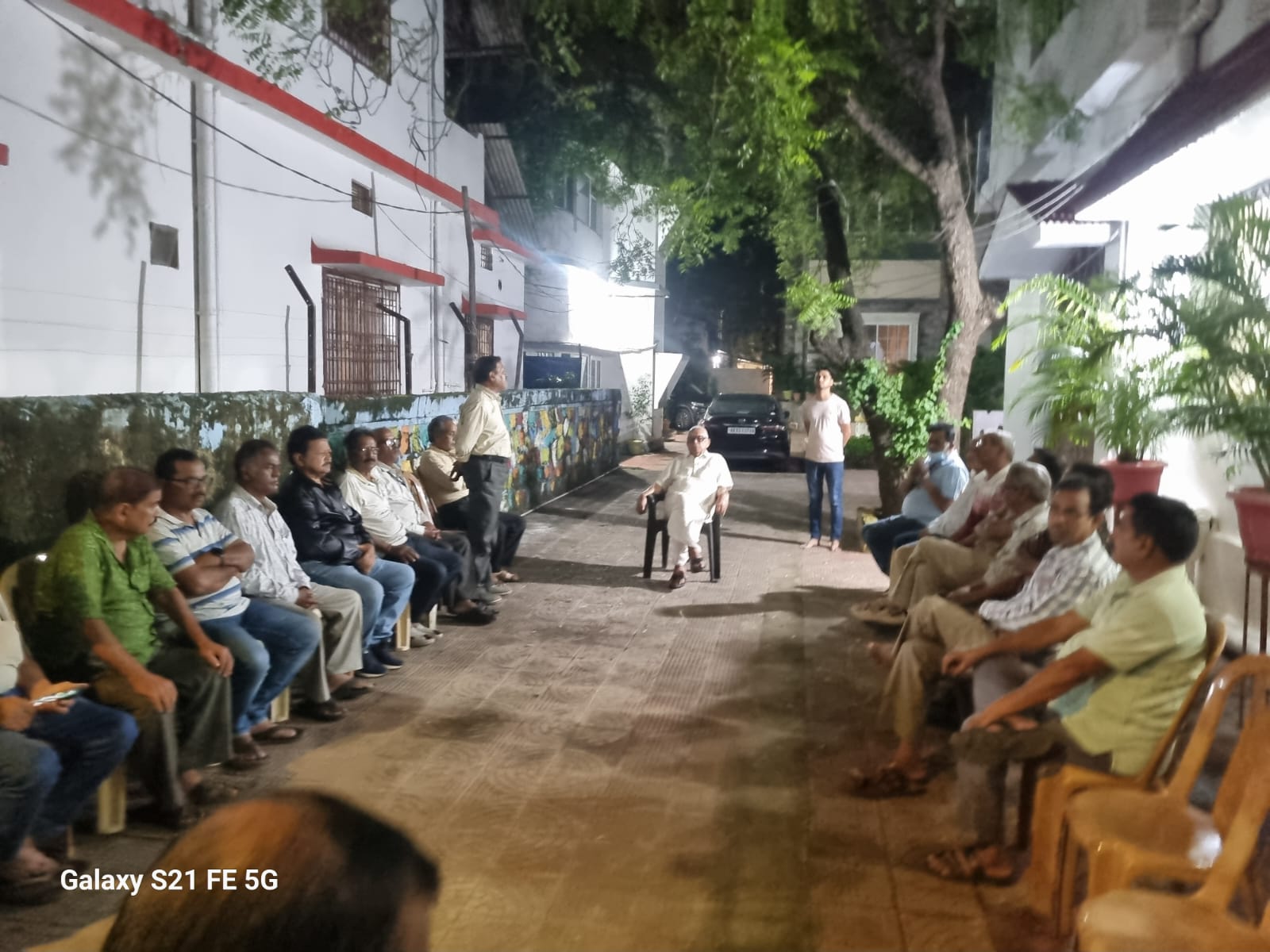 ବଲାଙ୍ଗିର ସ୍ୱାଭିମାନ ମଂଚ ଗଠନ ନରସିଂହଙ୍କୁ ଭେଟି ବିଭିନ୍ନ ସମସ୍ୟା ଉପରେ କଲେ ଆଲୋଚନା ତୃଣମୁଳ ସ୍ତରର ସମସ୍ୟା ଲୋକଲୋଚନକୁ ଅଣାଯିବ